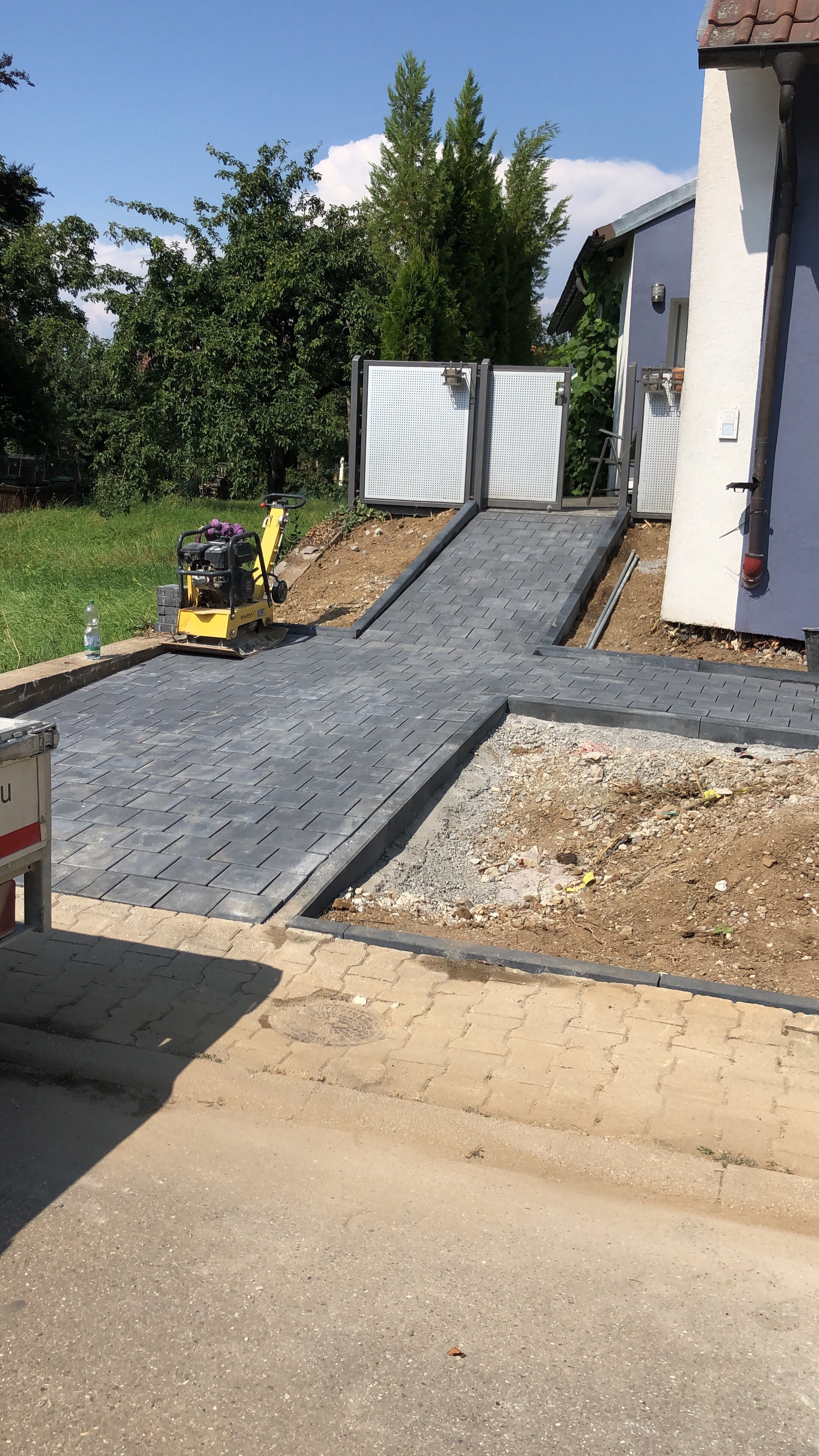 Max Hägel Garten und Landschaftsbau » Top Gartenbauer in Pforzheim